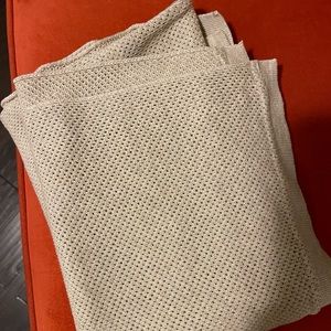 Amma Cocoon Nursing Cover/Car seat cover